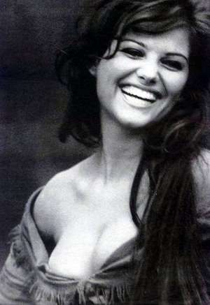 0bddcfc8-6372-4b28-b6ea-c46a2cbae2a9-claudia-cardinale.jpg