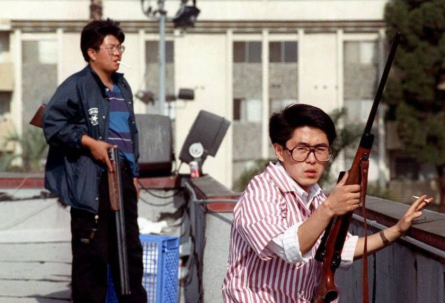 aeea8cdc-2258-47e7-98a3-9d7ab9cd9c1b-korean-shop-owners-during-la-riots.jpg