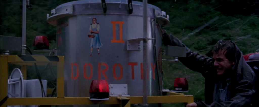 Twister-1996-Dorothy-Bill-Paxton-1024x422-1686959742.png