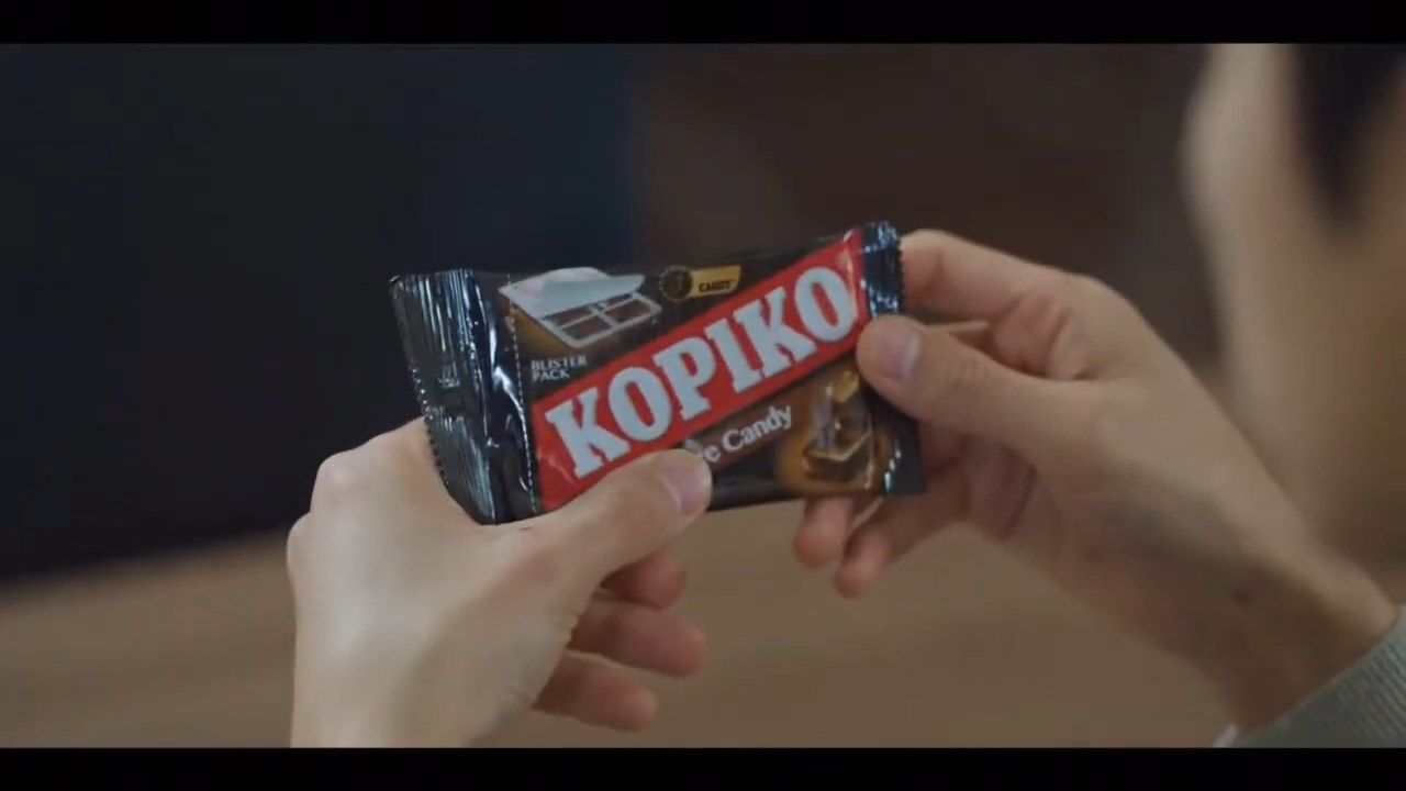 Vincenzo __ Kopiko Product Placement.mp4_snapshot_00.32.783.jpg
